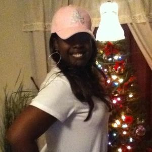 Meet your Posher, Cassandra